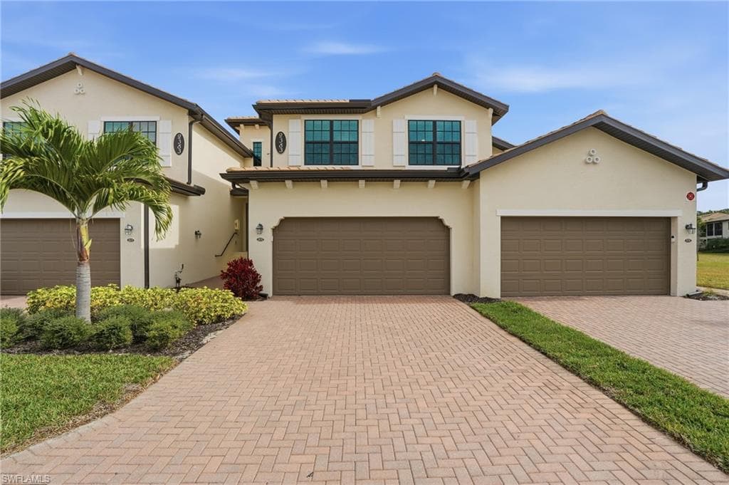 2383 Anguilla DR 202 NAPLES, FL 34120