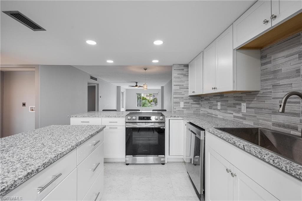 2244 Winkler AVE 207 FORT MYERS, FL 33901