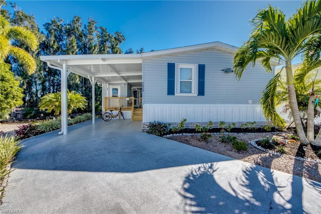 7020 Drum DR ST. JAMES CITY, FL 33956