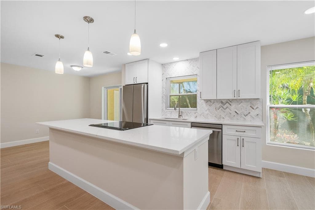 8256 Charter Club CIR 5 FORT MYERS, FL 33919