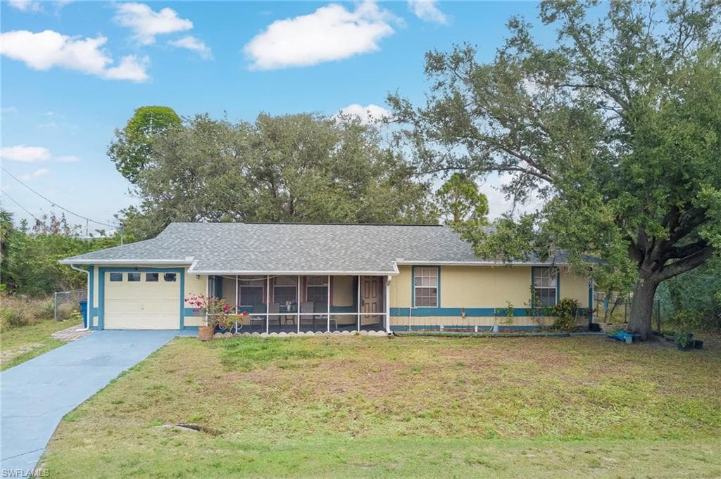 4204 9th ST SW LEHIGH ACRES, FL 33976