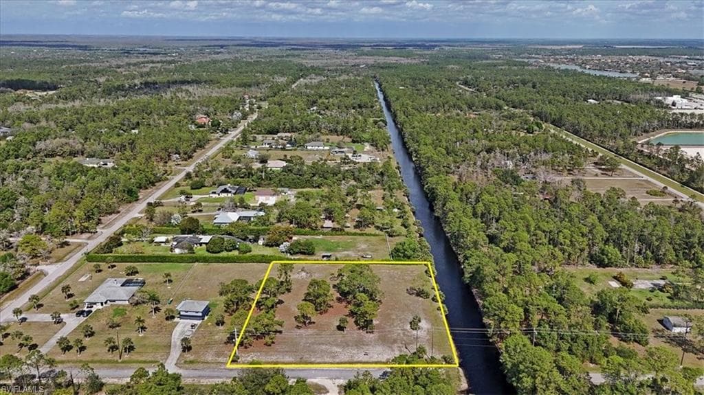 000 25th AVE NE NAPLES, FL 34120