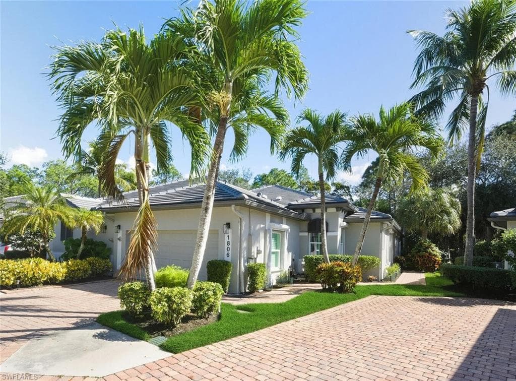 1806 Tarpon Bay DR S 96 NAPLES, FL 34119