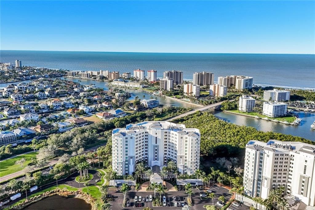 300 Dunes BLVD 201 NAPLES, FL 34110