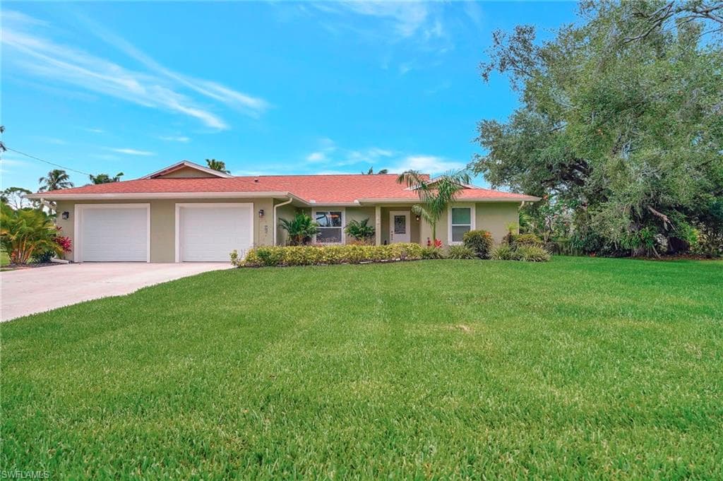787 Overriver DR NORTH FORT MYERS, FL 33903