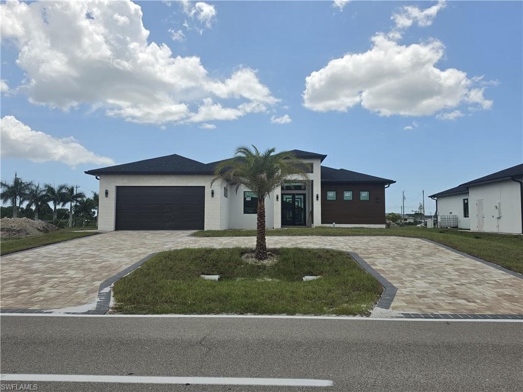 2006 Nelson RD N CAPE CORAL, FL 33993
