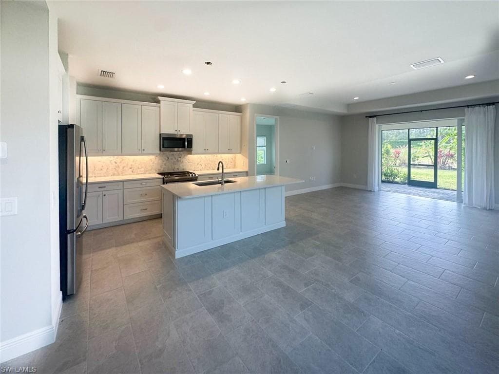 4605 Centaurus CIR NAPLES, FL 34120