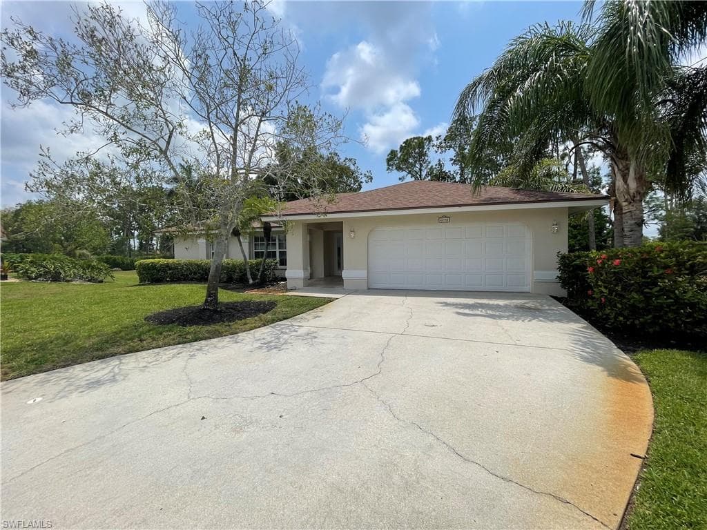 6792 Weatherby CT NAPLES, FL 34104