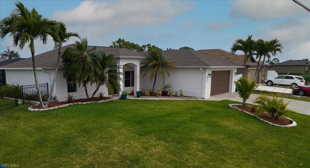 2723 Van Buren PKWY CAPE CORAL, FL 33993