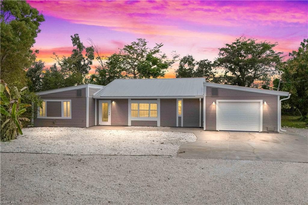 5675 Sandal LN BOKEELIA, FL 33922