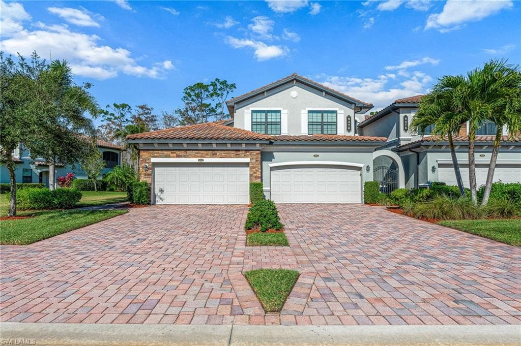 9476 Casoria CT 101 NAPLES, FL 34113