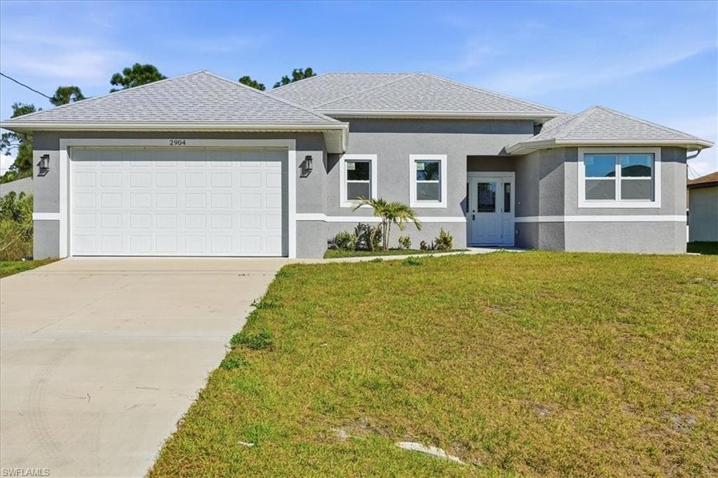 2904 6th ST W LEHIGH ACRES, FL 33971
