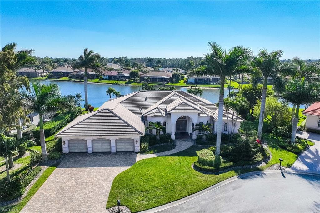 7084 Peach Blossom CT NAPLES, FL 34113
