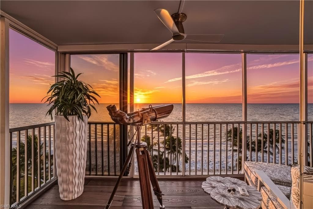 3003 Gulf Shore BLVD N 701 NAPLES, FL 34103