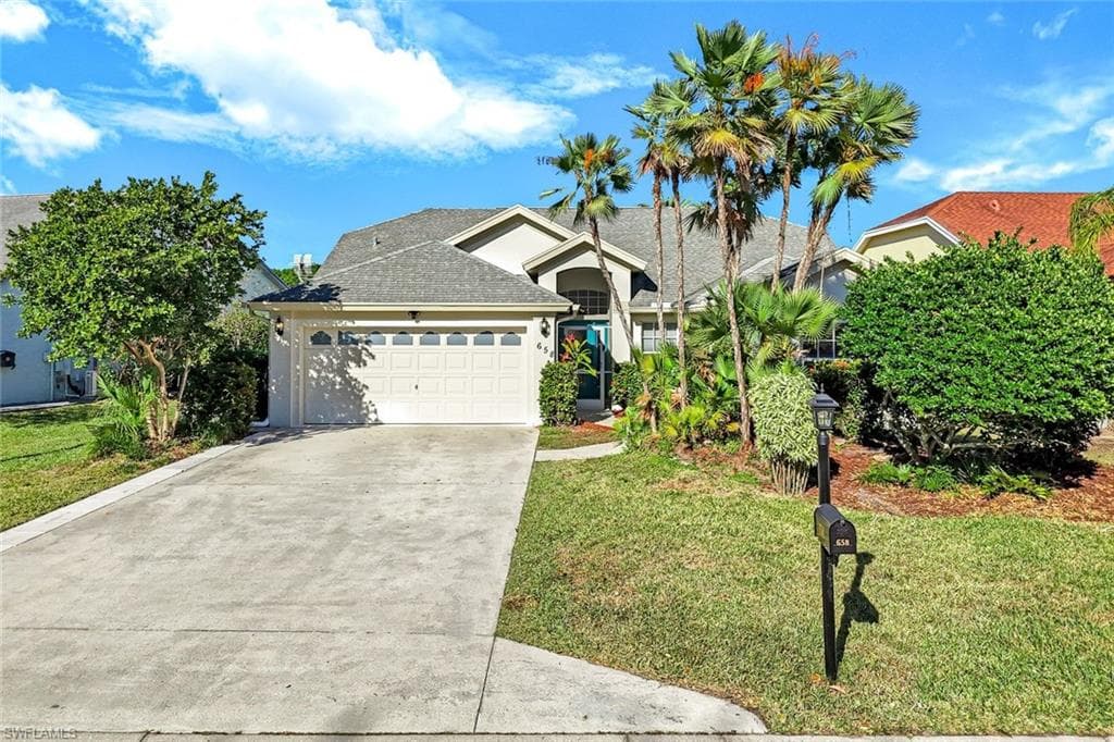 658 Lambton LN NAPLES, FL 34104