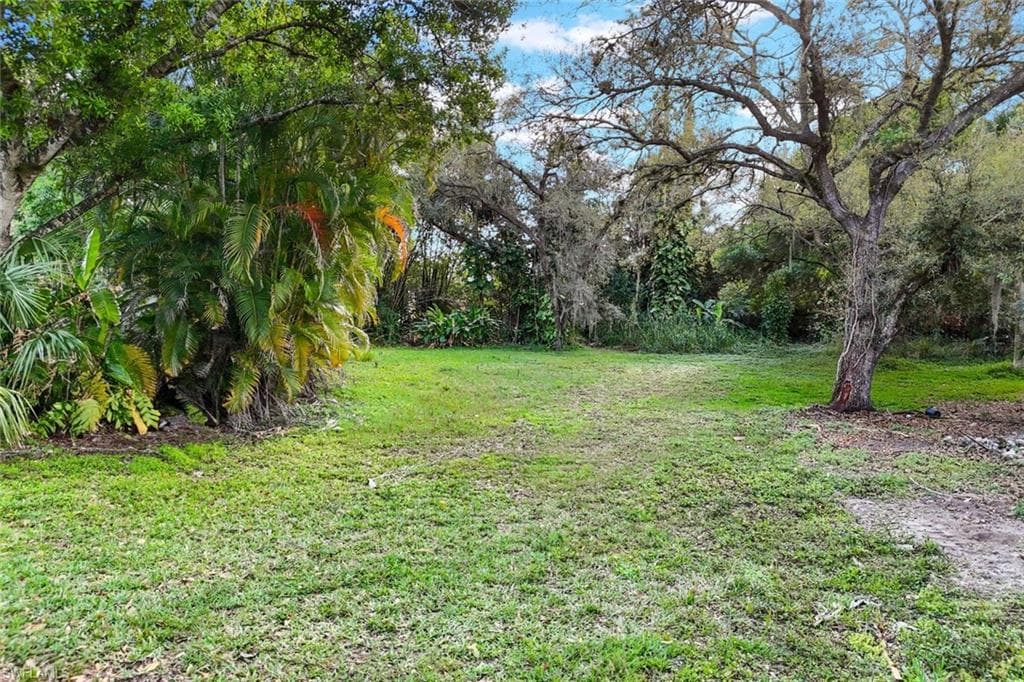 28038 Brook CIR BONITA SPRINGS, FL 34135