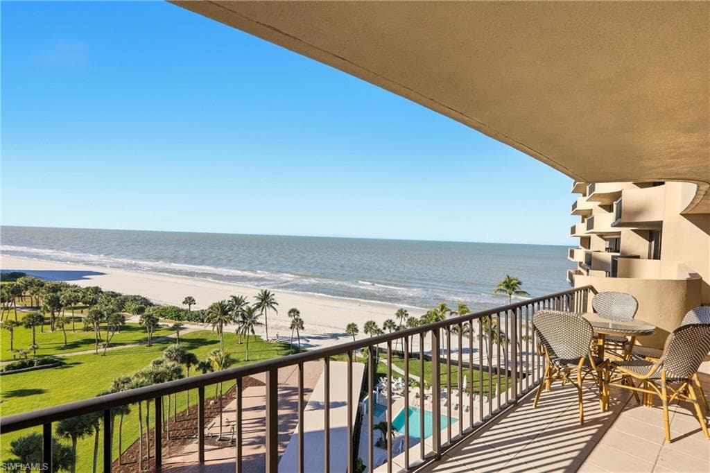 4001 Gulf Shore BLVD N 901 NAPLES, FL 34103