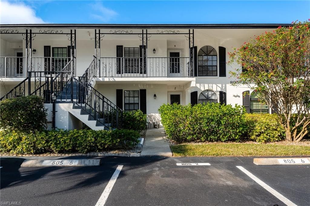 805 Augusta BLVD 805-6 NAPLES, FL 34113