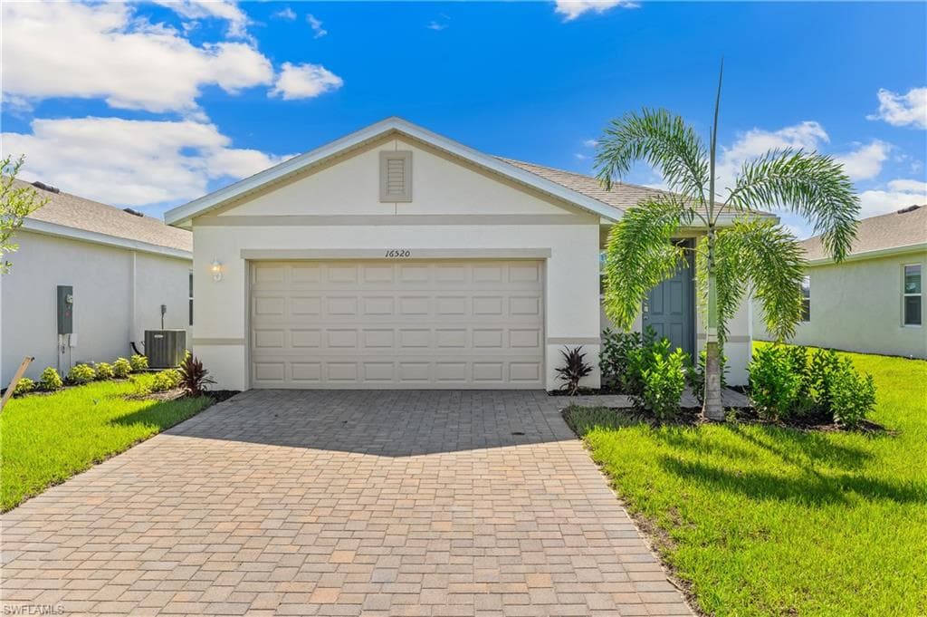 2688 STAR CORAL WAY NORTH FORT MYERS, FL 33903
