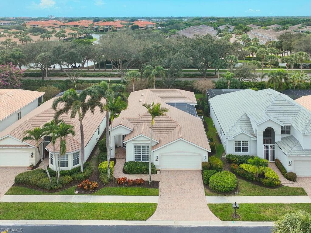1770 Marsh RUN NAPLES, FL 34109