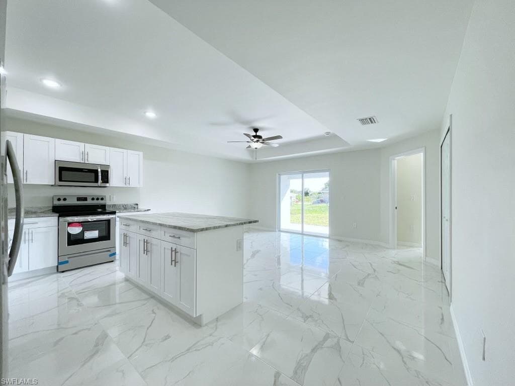 1133-1135 Ichabod AVE LEHIGH ACRES, FL 33973