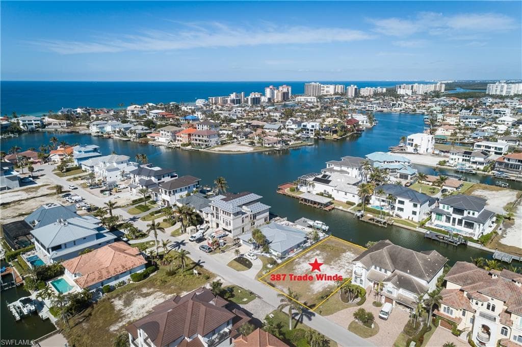 387 Trade Winds AVE NAPLES, FL 34108