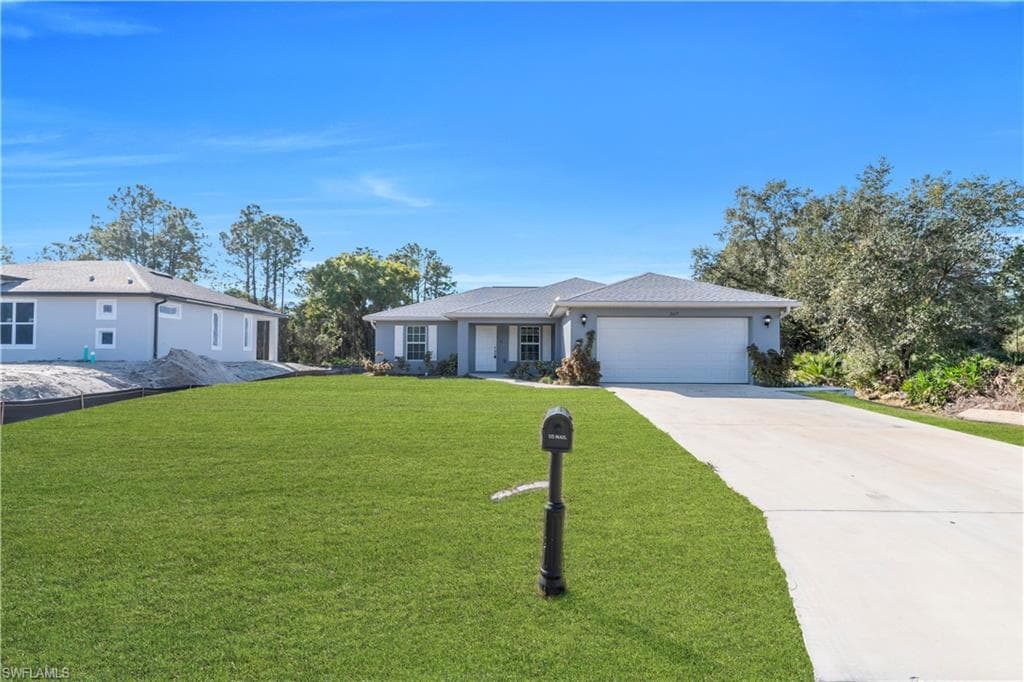 2617 53rd ST W LEHIGH ACRES, FL 33971