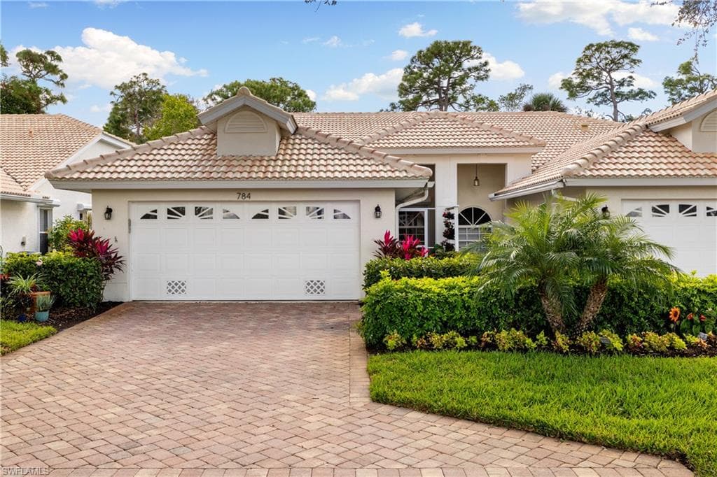 784 Wiggins Bay DR 19L NAPLES, FL 34110