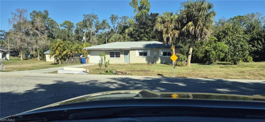 14114 Caribbean BLVD FORT MYERS, FL 33905
