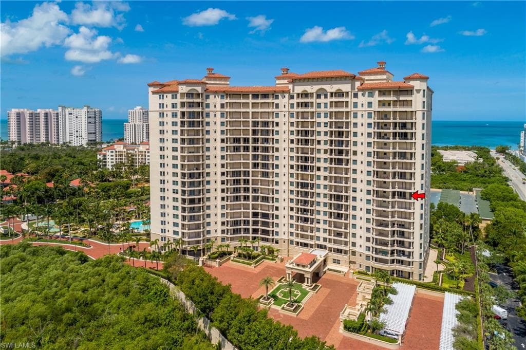 8787 Bay Colony DR 906 NAPLES, FL 34108
