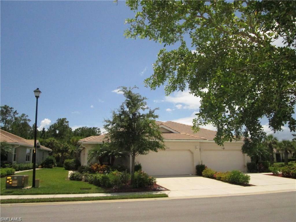 10702 Cetrella DR FORT MYERS, FL 33913