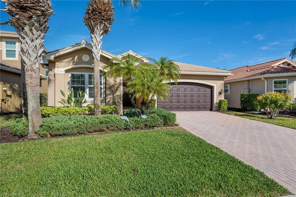 6529 Marbella DR NAPLES, FL 34105