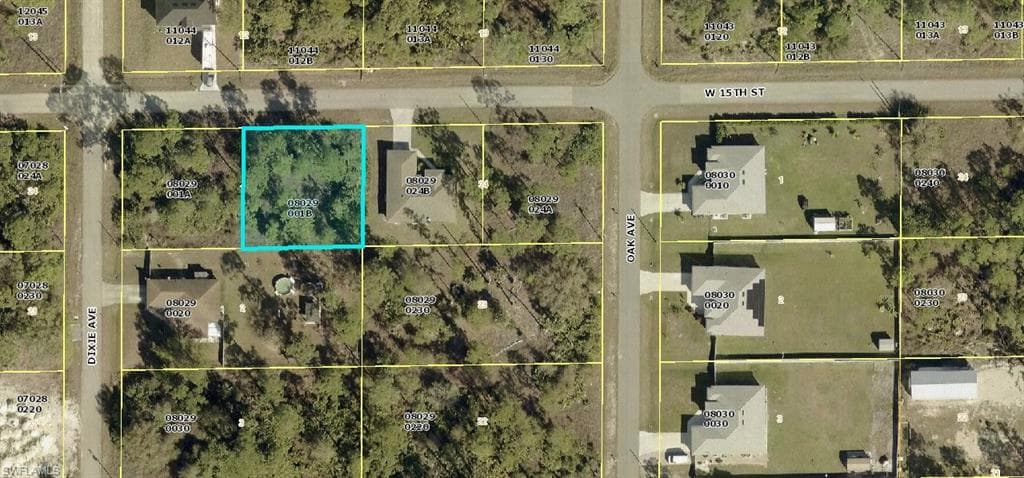 1805 15th ST LEHIGH ACRES, FL 33972