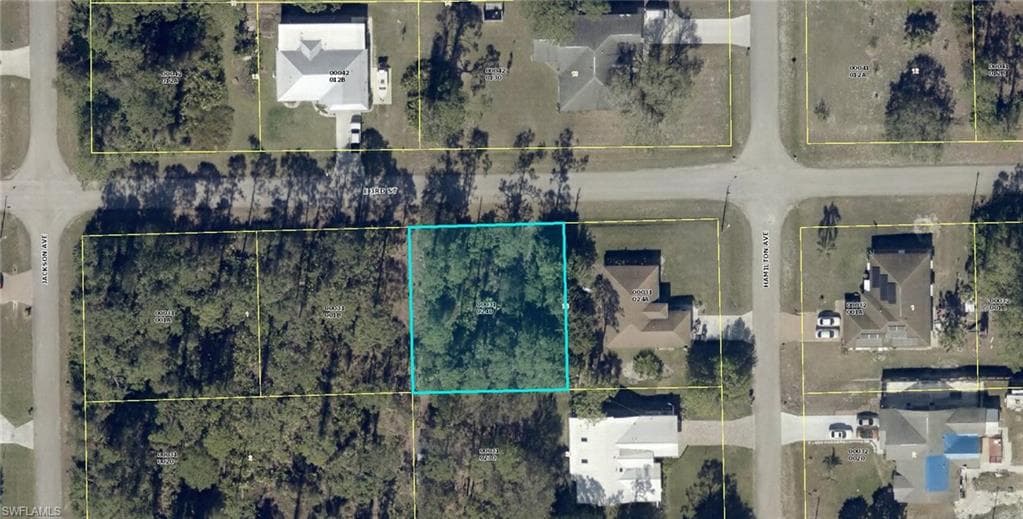 3807 3rd ST LEHIGH ACRES, FL 33936