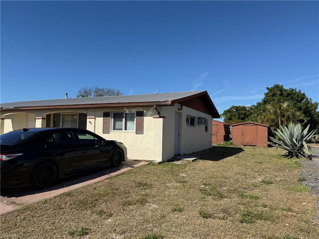 904 Hudson AVE LEHIGH ACRES, FL 33936