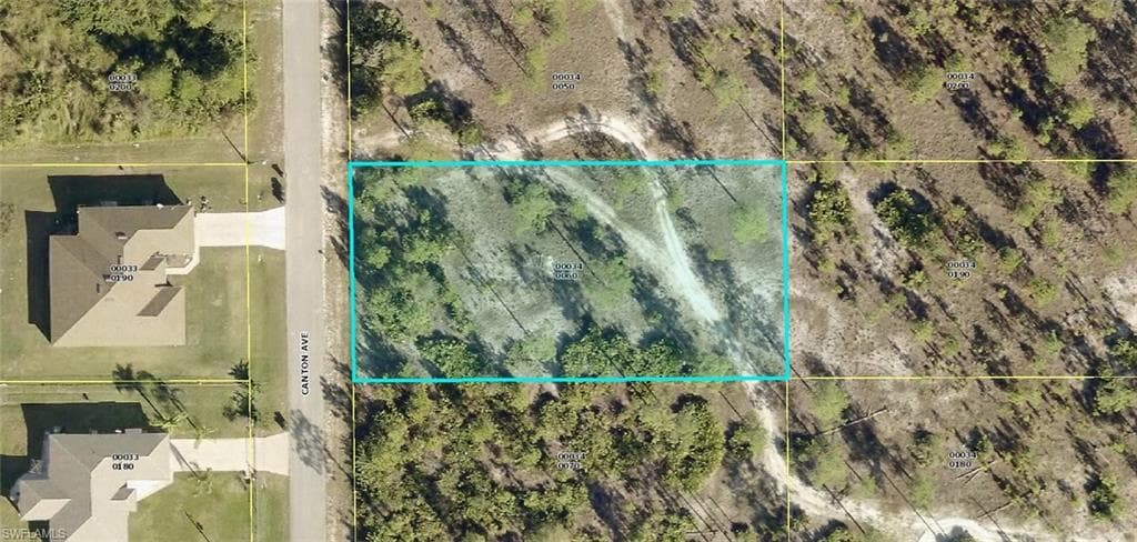 1012 Canton AVE LEHIGH ACRES, FL 33972