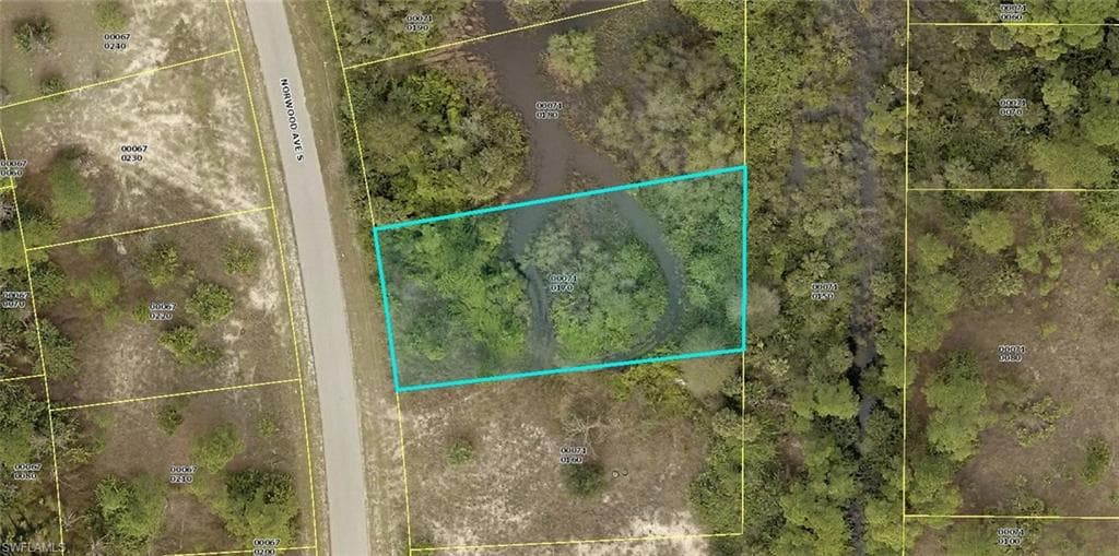 455 Norwood AVE S LEHIGH ACRES, FL 33974