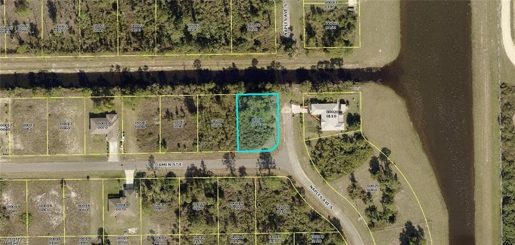 1251 Damen ST E LEHIGH ACRES, FL 33974