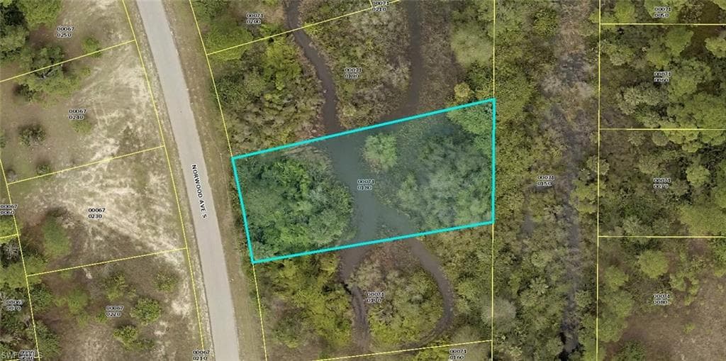 453 Norwood AVE S LEHIGH ACRES, FL 33974