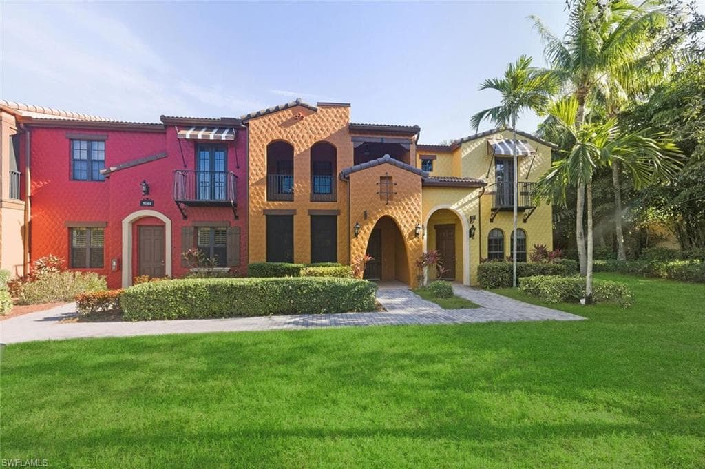 9144 Delano ST 9504 NAPLES, FL 34113