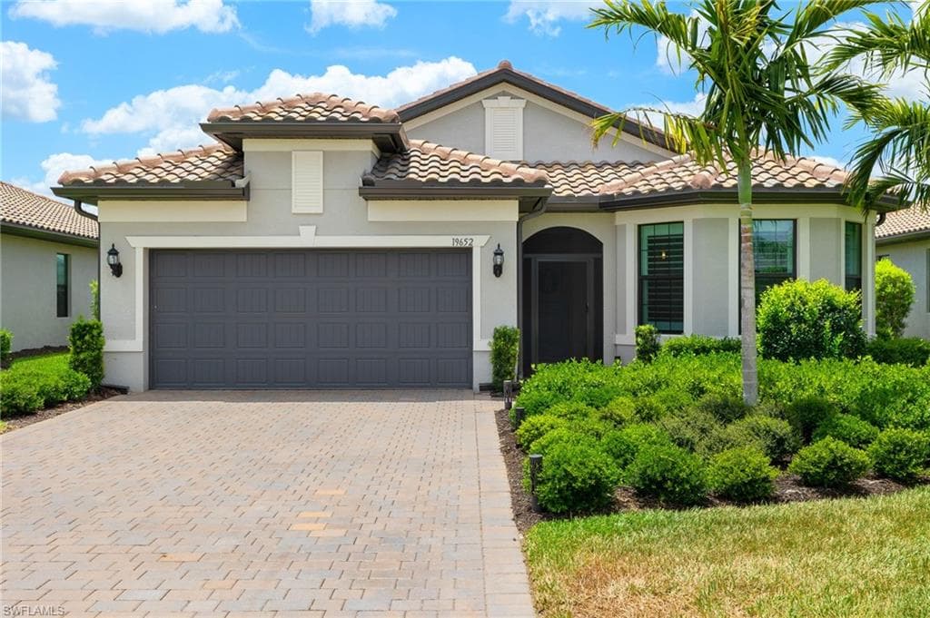 19652 Deming LN ESTERO, FL 33928
