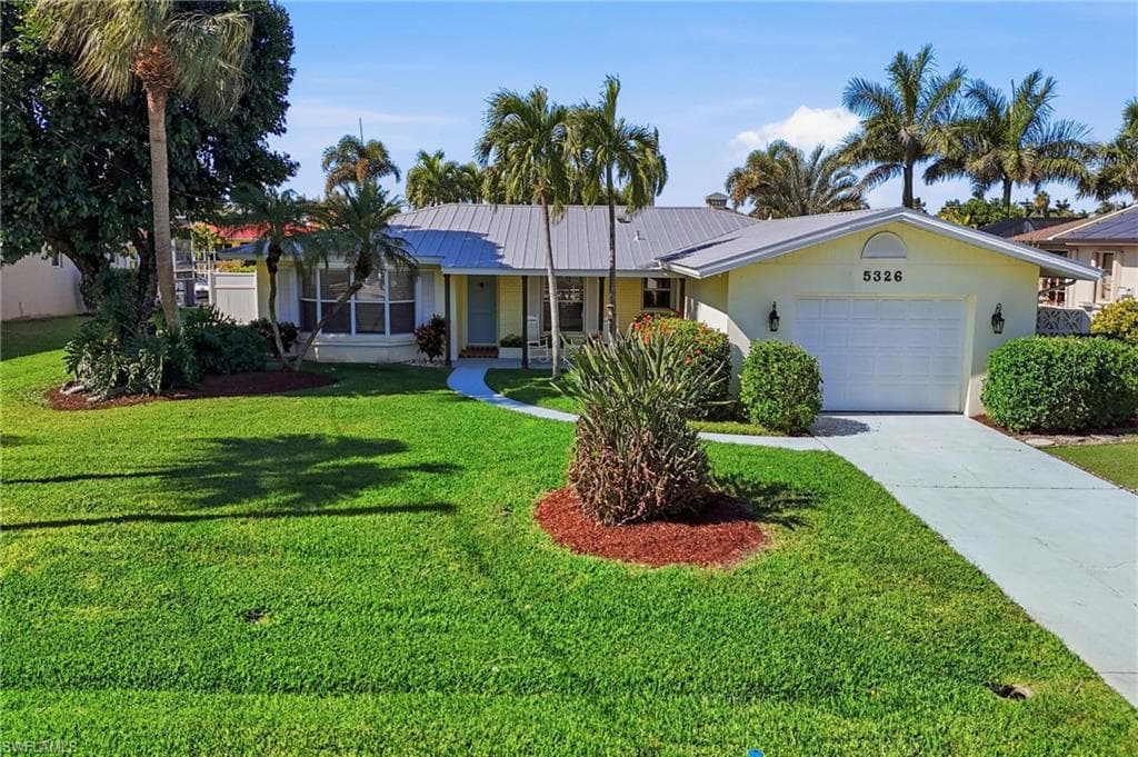 5326 Congo CT CAPE CORAL, FL 33904
