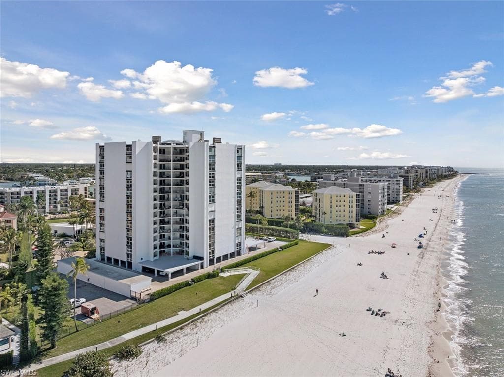 3951 Gulf Shore BLVD N 505 NAPLES, FL 34103