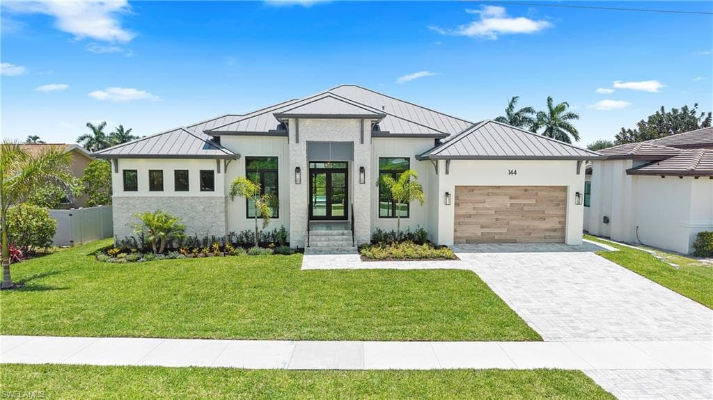144 Sand Hill ST MARCO ISLAND, FL 34145