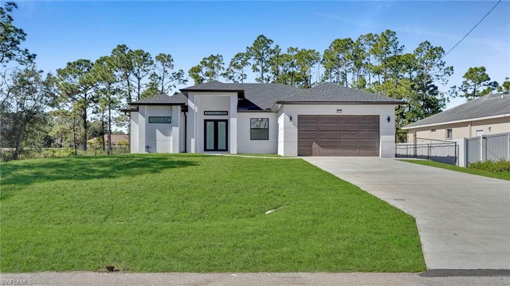 804 Oakridge AVE S LEHIGH ACRES, FL 33974