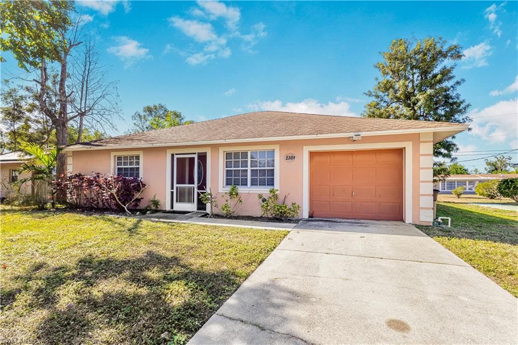 2301 Hibiscus RD FORT MYERS, FL 33905