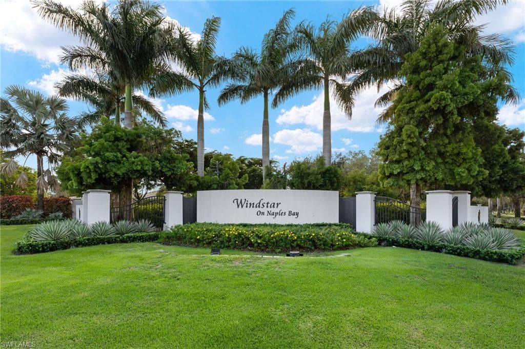 3522 HALDEMAN CREEK DR 4-121 NAPLES, FL 34112