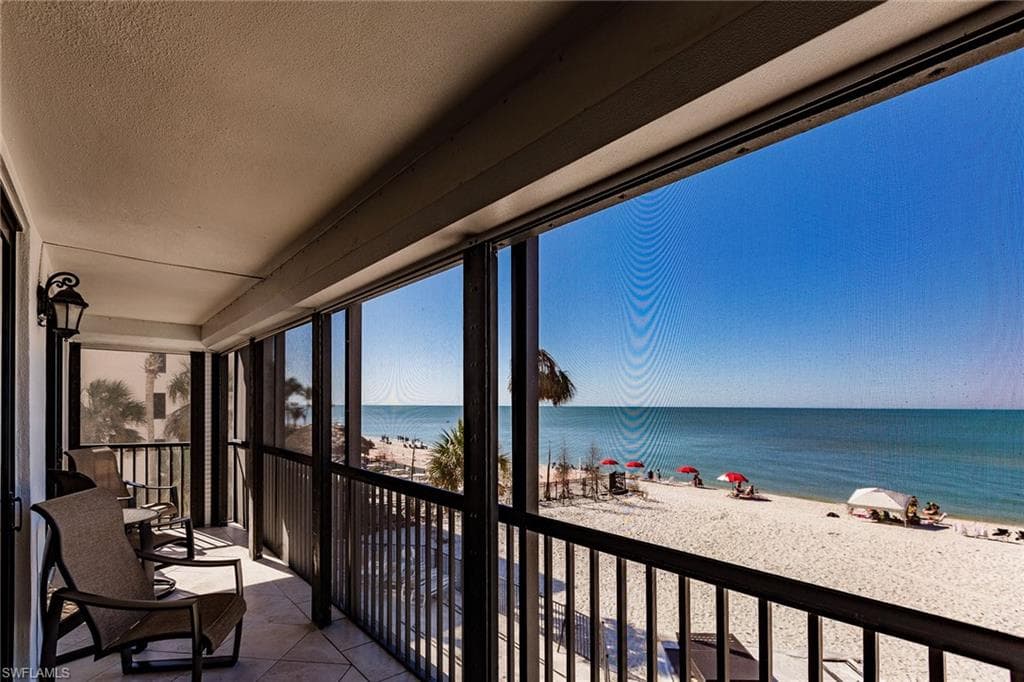 9375 Gulf Shore DR 302 NAPLES, FL 34108