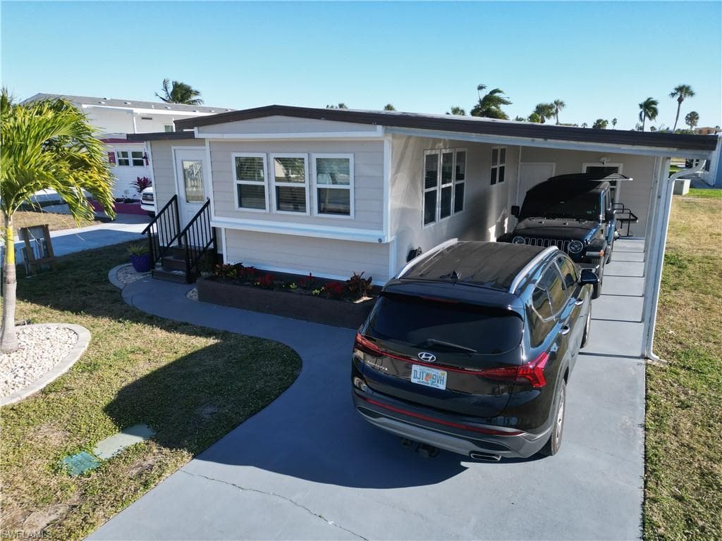11381 Bayside BLVD FORT MYERS BEACH, FL 33931