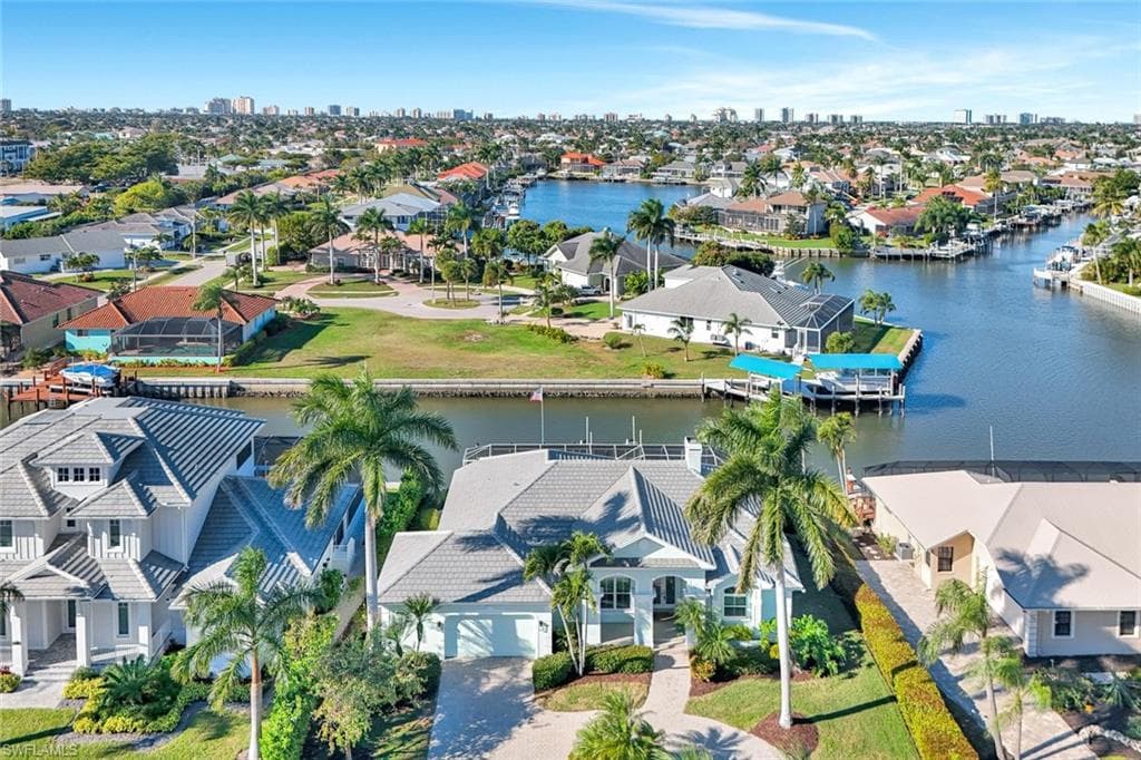 60 Anchor CT MARCO ISLAND, FL 34145